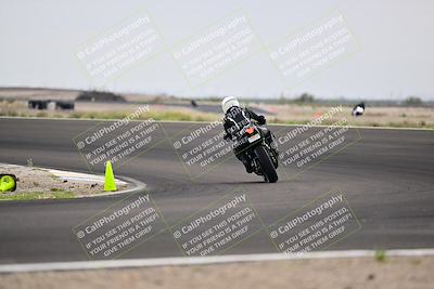 media/Apr-18-2025-TrackDaz (Fri) [[45f5874c44]]/C Group/Session 2 (Turn 10)/
